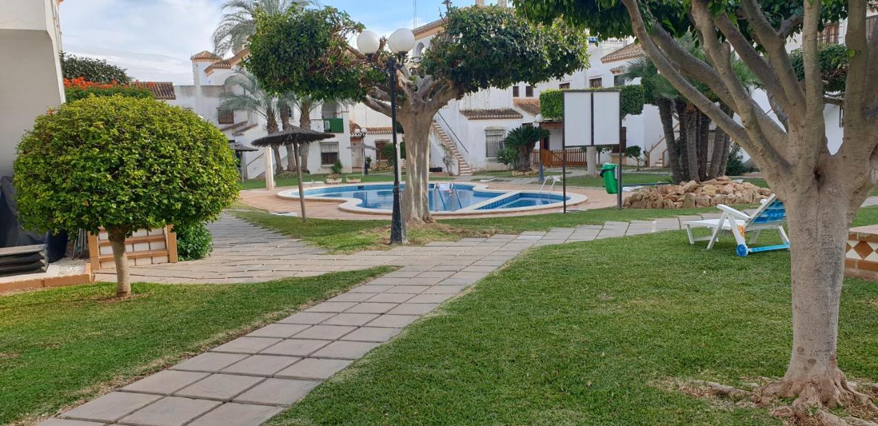 Casa Millie Playa Flamenca Exterior foto